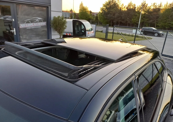 Jaguar F-Pace cena 109000 przebieg: 145000, rok produkcji 2017 z Swarzędz małe 742